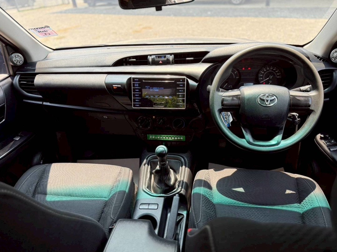 Toyota Revo cab 2.4E m/t 2018/2561