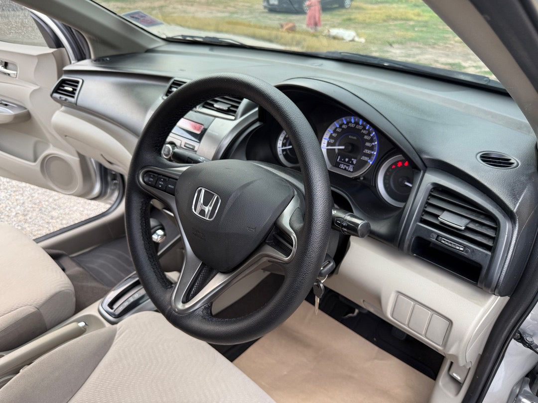 Honda City 1.5 V Auto MNC Auto 2013/2556