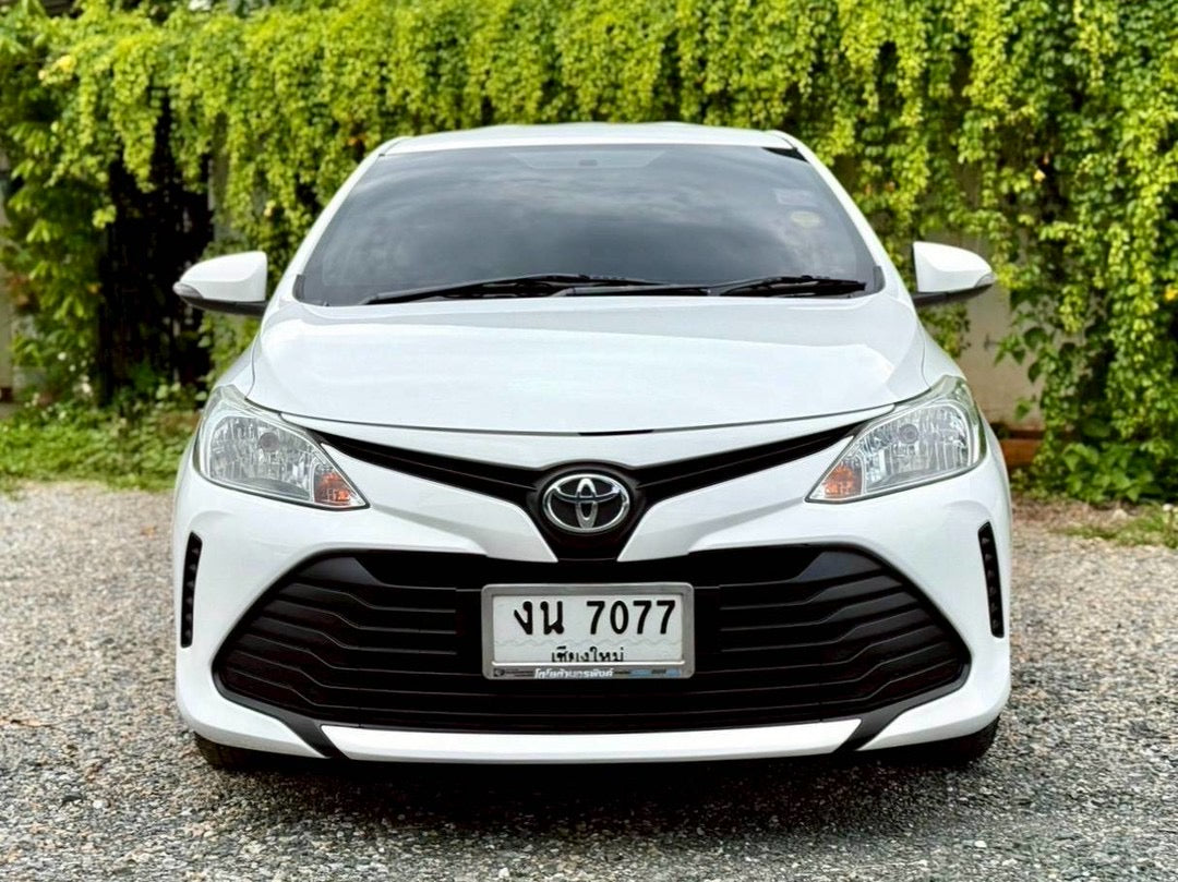 TOYOTA VIOS 1.5 J AIRBAG ABS เกียร์ออโต้ 2018/2561 ตัวใหม่ ฝาขาว NR2