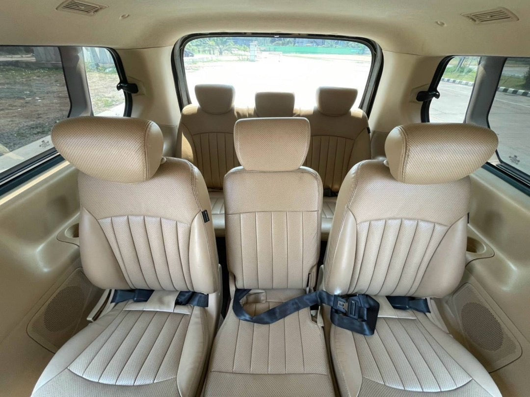 Hyundai H1 2.5 A2 DLUXE ออโต้ ปี 2012/2556