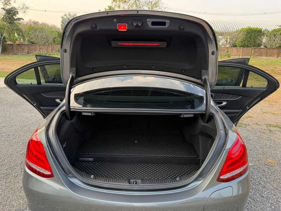 MERCEDEZ BENZ C350e Avatngarde Plugin-Hybrid
2017 โฉม W205