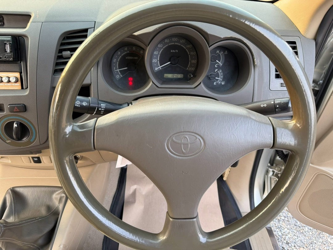 Toyota Hilux vigo 2.5 E Preruner เกียร์ธรรมดา ปี 2010/2553
