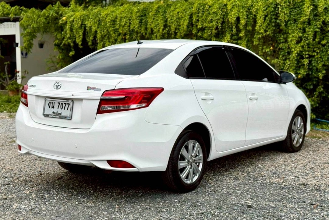 TOYOTA VIOS 1.5 J AIRBAG ABS เกียร์ออโต้ 2018/2561 ตัวใหม่ ฝาขาว NR2