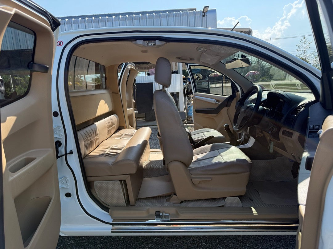 All New Dmax 1.9 L MT Daylight 2016