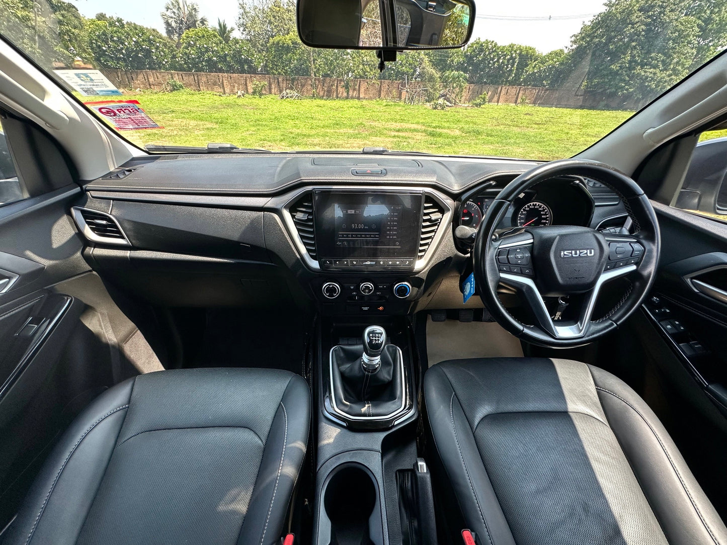 All New D-Max Hi-Lander Z 1.9 Ddi ปี 2020 ท๊อปสุดในรุ่นนี้ หล่อจัดออฟชั่นสุดจัด!
