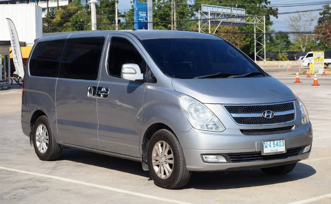 Hyundai H1 2.5 MAESTO TOURING CRDi M/T ปี 2012/2556