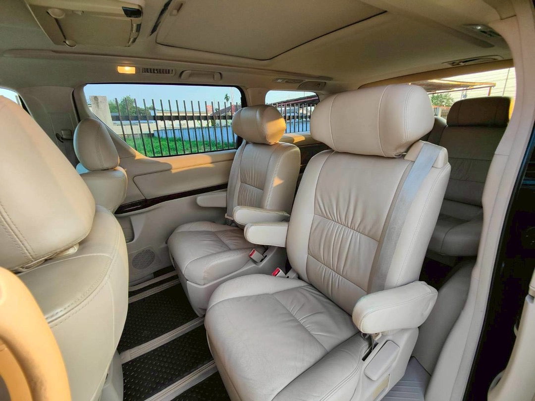 TOYOTA ALPHARD 2.4V ปี 2554