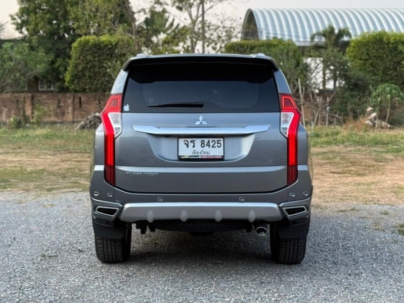 Mitsubishi PAJERO Sport 2.4GT Premium Top 2WD 7 ที่นัง ปี 2017 จดทะเบียน 2561