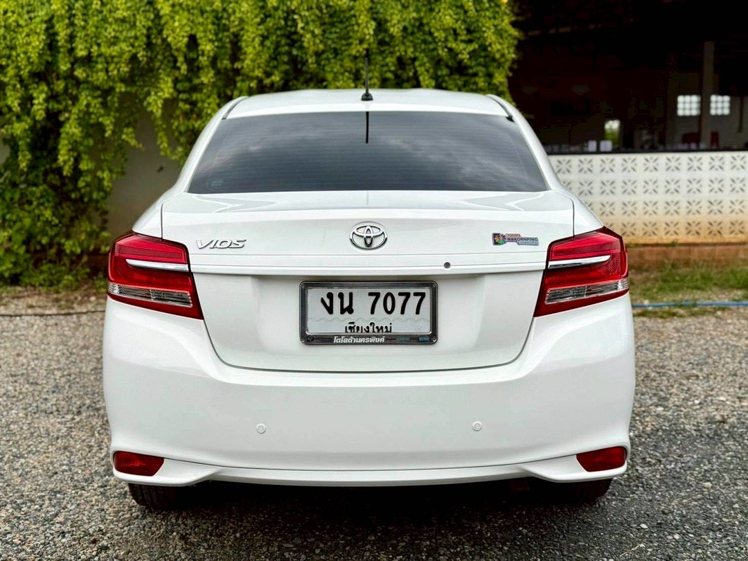 TOYOTA VIOS 1.5 J AIRBAG ABS เกียร์ออโต้ 2018/2561 ตัวใหม่ ฝาขาว NR2