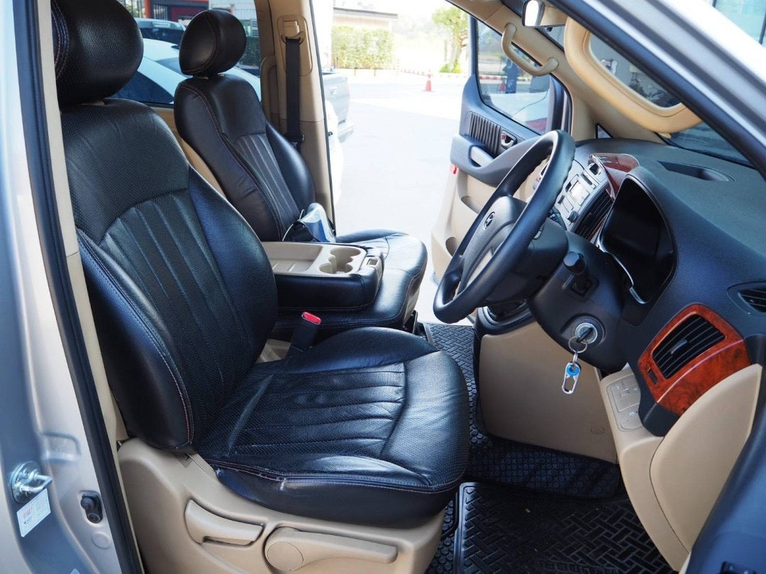 Hyundai H1 2.5 MAESTO TOURING CRDi M/T ปี 2012/2556