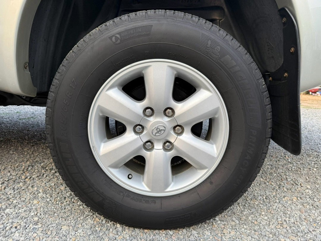 Toyota Hilux vigo 2.5 E Preruner เกียร์ธรรมดา ปี 2010/2553