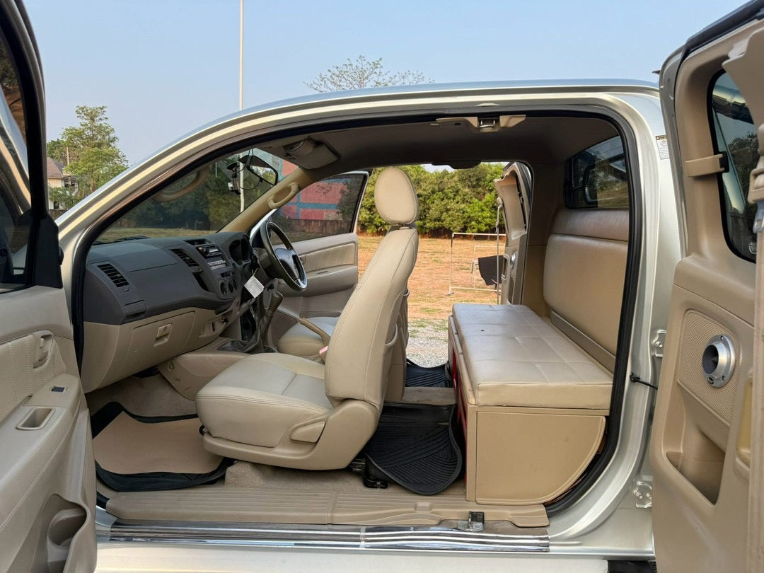 Toyota Hilux vigo 2.5 E Preruner เกียร์ธรรมดา ปี 2010/2553
