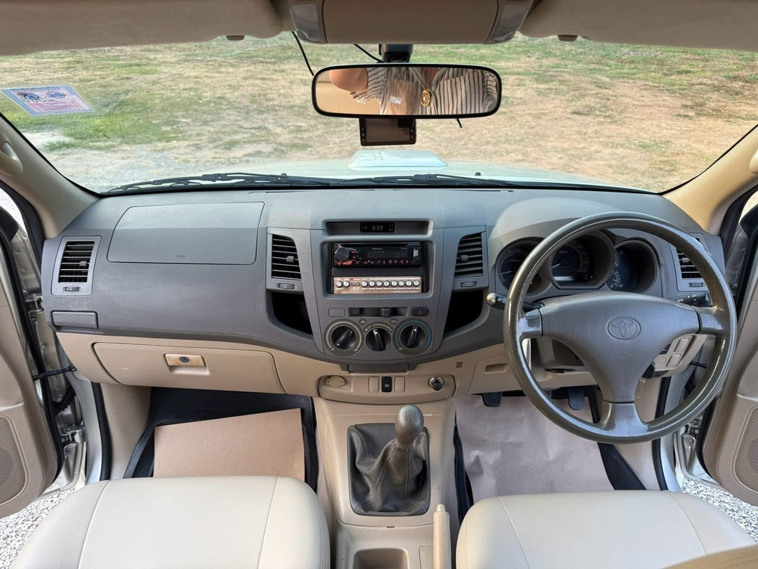 Toyota Hilux vigo 2.5 E Preruner เกียร์ธรรมดา ปี 2010/2553
