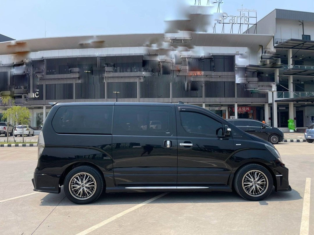 Hyundai H1 2.5 A2 DLUXE ออโต้ ปี 2012/2556