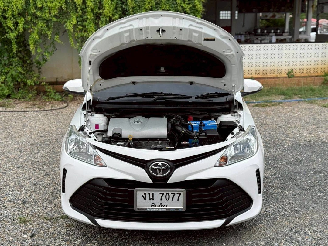 TOYOTA VIOS 1.5 J AIRBAG ABS เกียร์ออโต้ 2018/2561 ตัวใหม่ ฝาขาว NR2