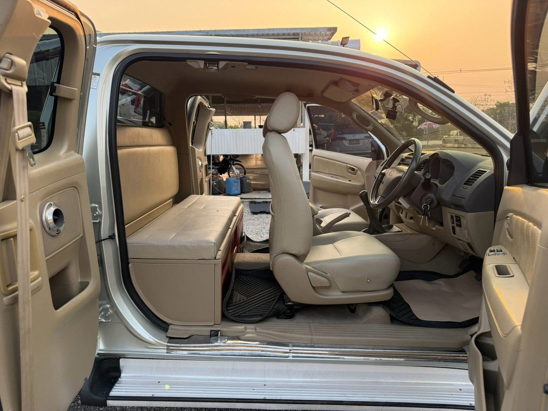 Toyota Hilux vigo 2.5 E Preruner เกียร์ธรรมดา ปี 2010/2553