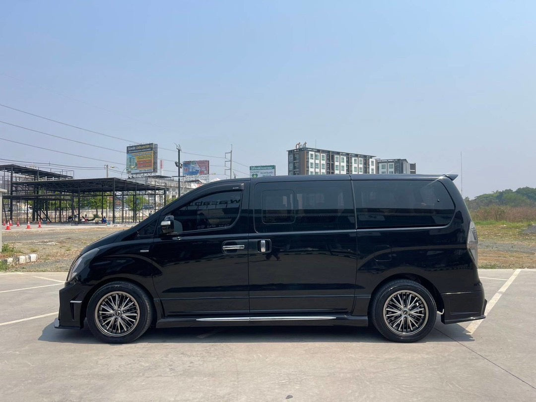 Hyundai H1 2.5 A2 DLUXE ออโต้ ปี 2012/2556