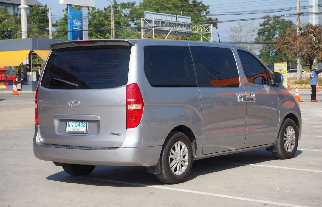Hyundai H1 2.5 MAESTO TOURING CRDi M/T ปี 2012/2556