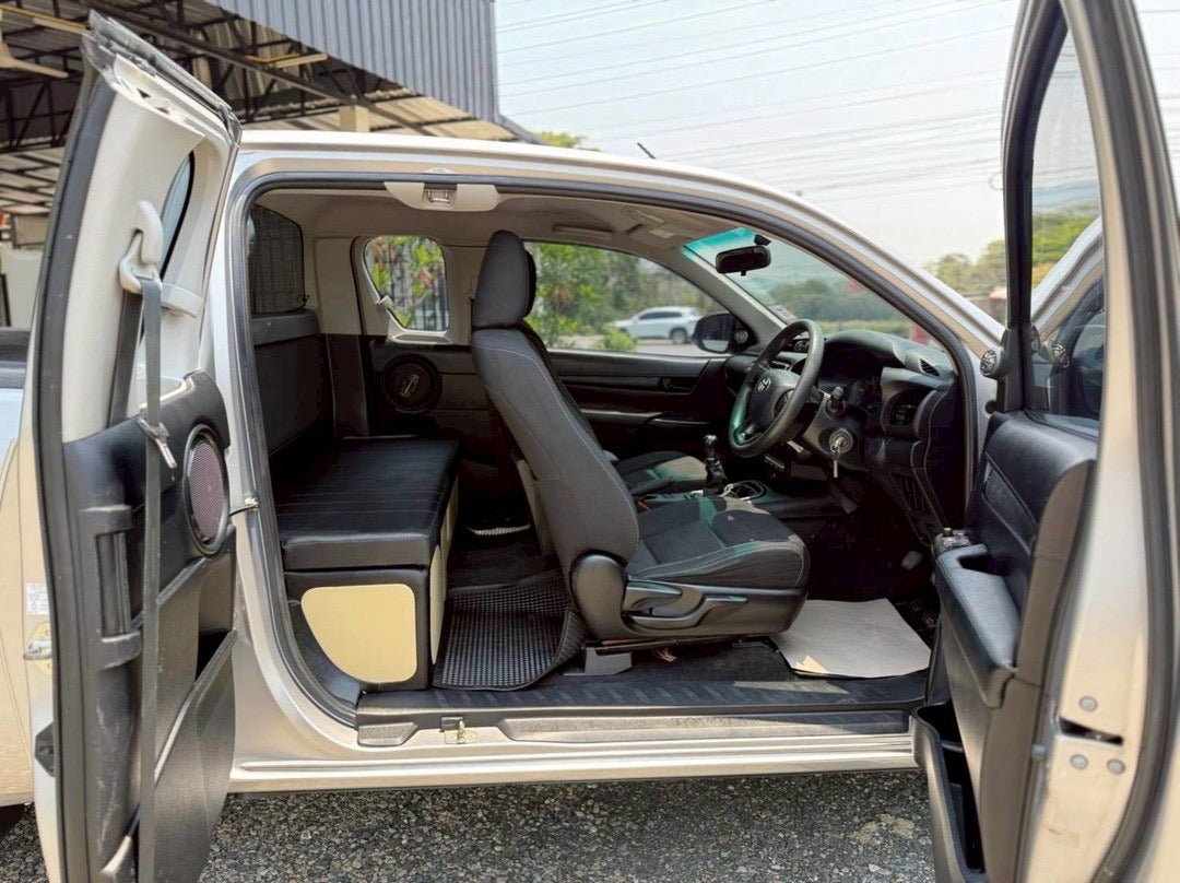 Toyota Revo cab 2.4E m/t 2018/2561
