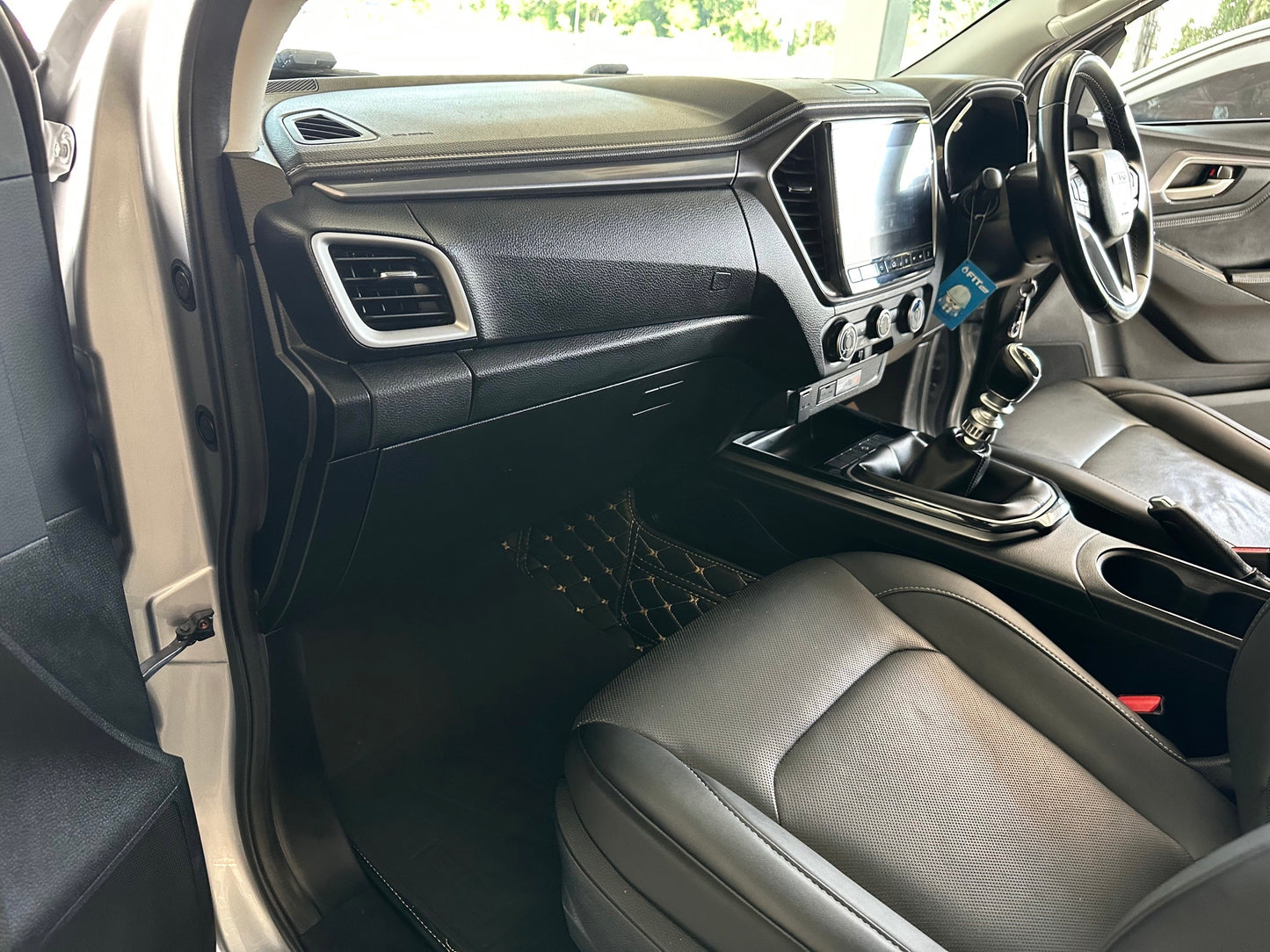 All New D-Max Hi-Lander Z 1.9 Ddi ปี 2020 ท๊อปสุดในรุ่นนี้ หล่อจัดออฟชั่นสุดจัด!