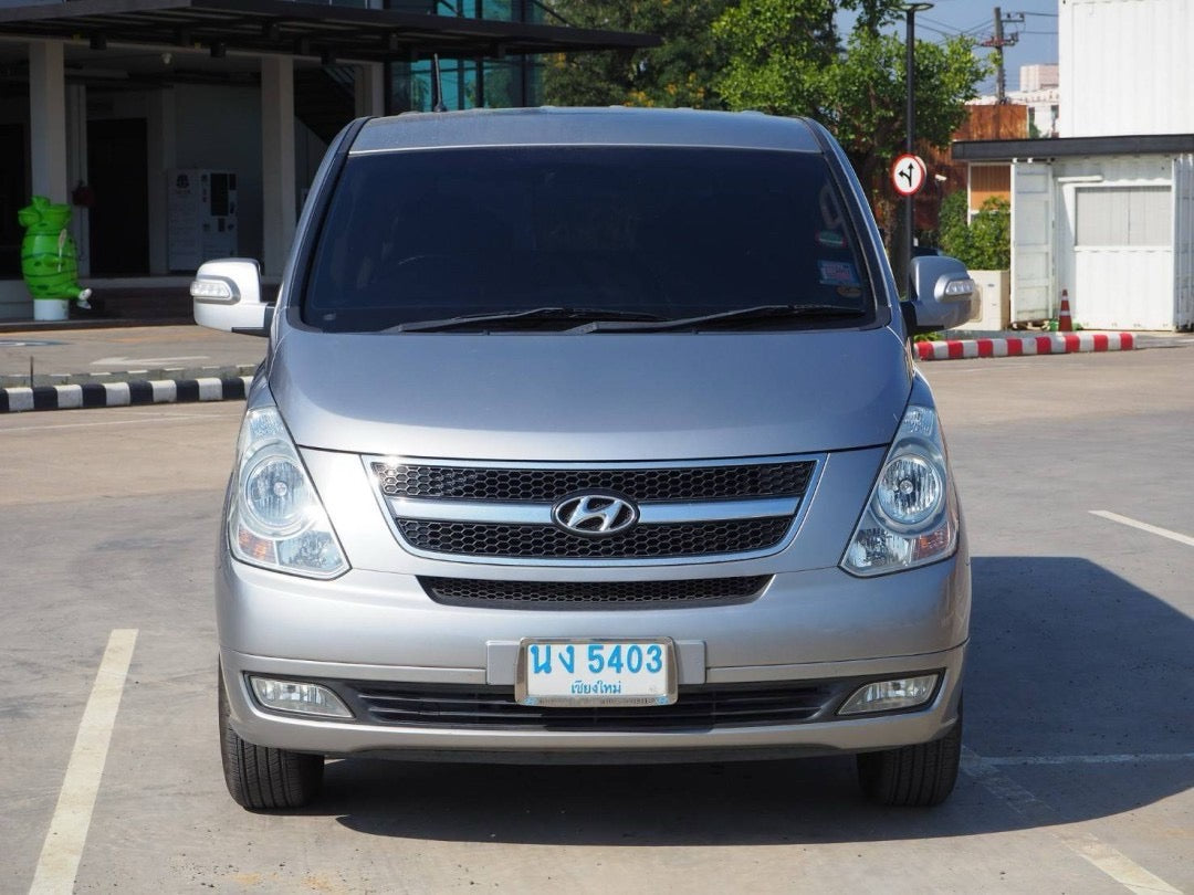 Hyundai H1 2.5 MAESTO TOURING CRDi M/T ปี 2012/2556