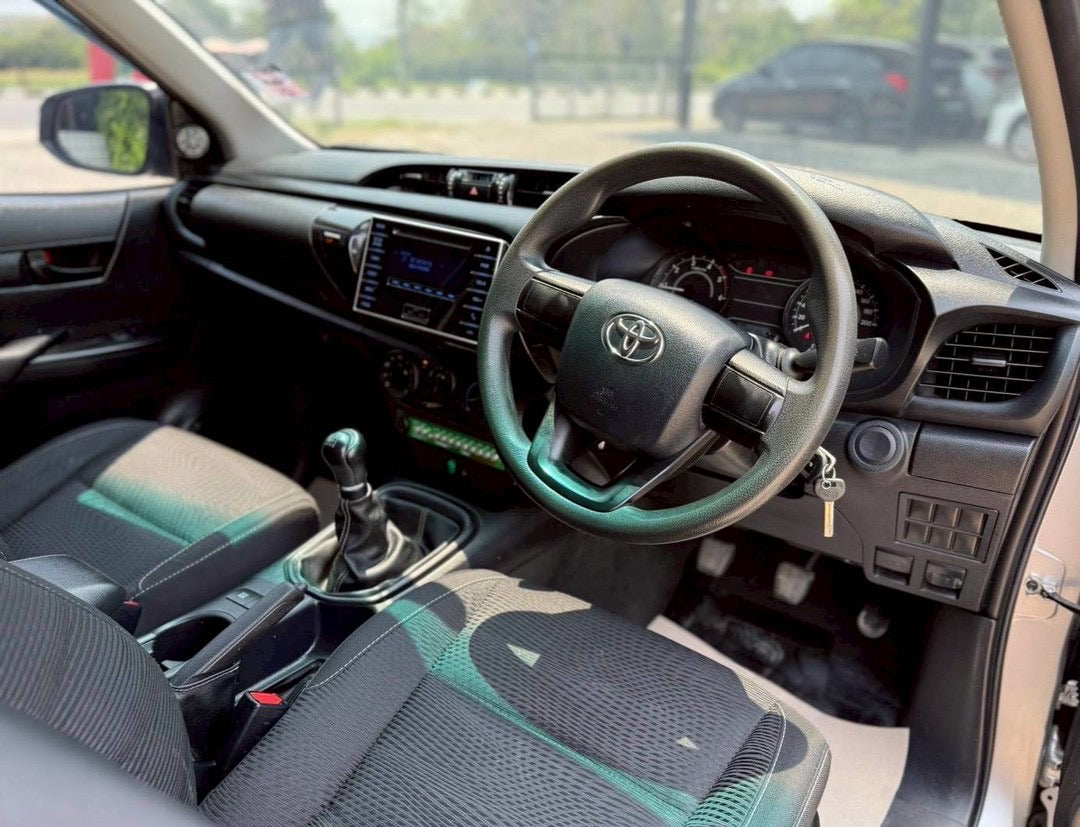 Toyota Revo cab 2.4E m/t 2018/2561