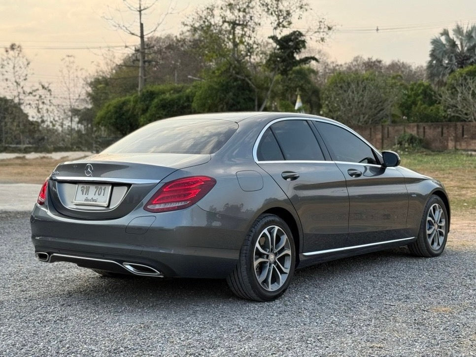MERCEDEZ BENZ C350e Avatngarde Plugin-Hybrid
2017 โฉม W205