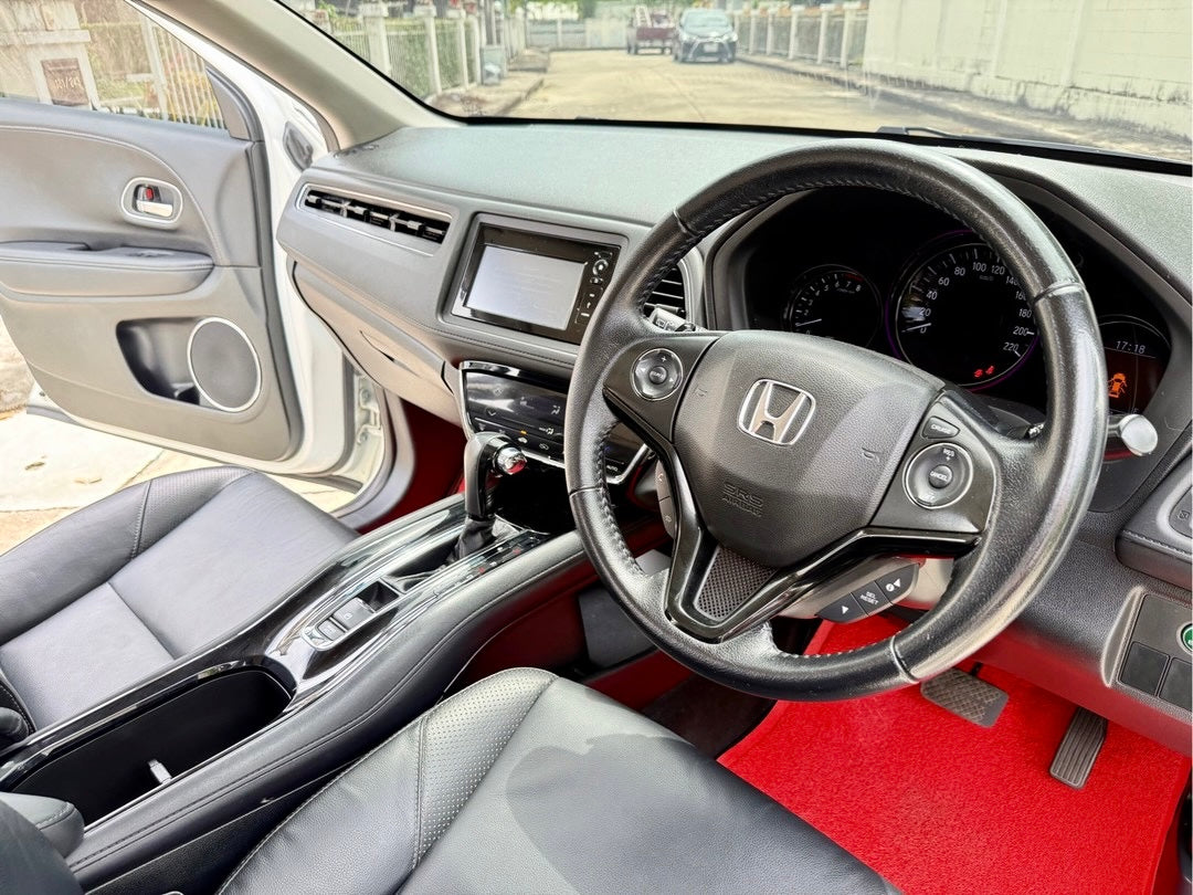 HONDA HRV E Limited เกียร์ Auto 
ปี 2016 (2559)