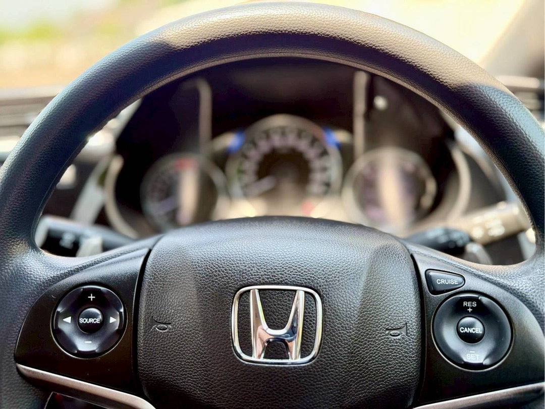 HONDA CITY SV TOP 
เกียร์ Auto 
ปี 2017(2560)