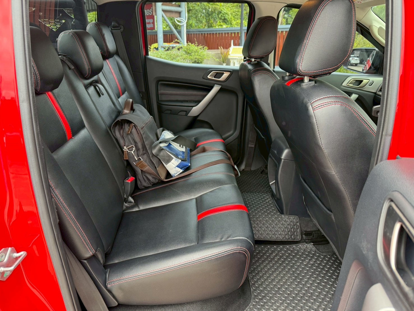 FORD RANGER DCab XLT 2.2D M/T ปี 2019 (2562)