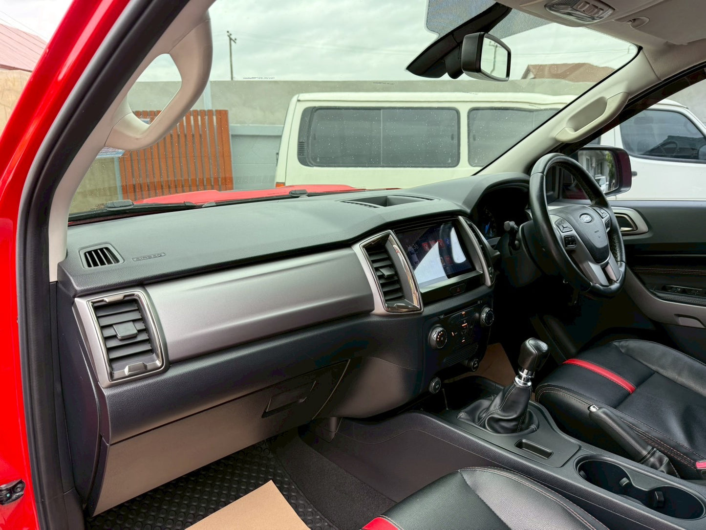 FORD RANGER DCab XLT 2.2D M/T ปี 2019 (2562)