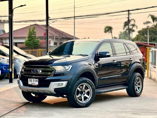 FORD EVEREST 2.2 TITANIUM 2WD ออโต้ ปี 2016 (2559) 7 ที่นั่งยอดฮิต