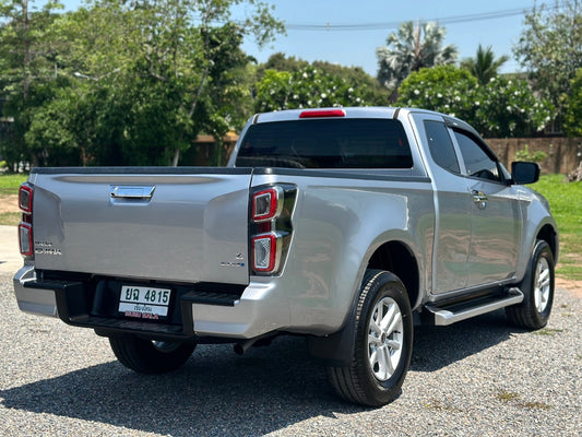 All New D-Max Hi-Lander Z 1.9 Ddi ปี 2020 ท๊อปสุดในรุ่นนี้ หล่อจัดออฟชั่นสุดจัด!